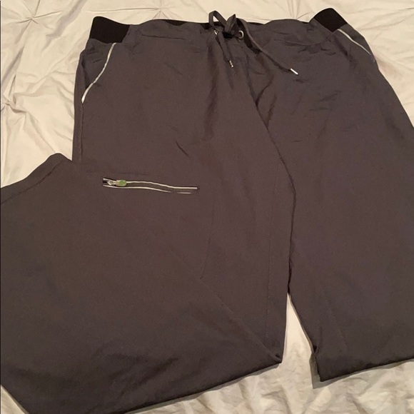 Scrub Pants Healing Hands Never worn